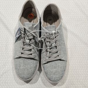 Bare Traps LIAM Round Toe Lace Up Sneakers Size 11 M